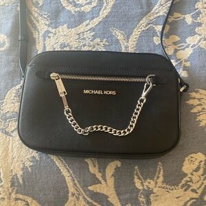 Michael Kors jet set crossbody black saffiano leather